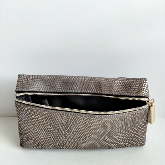 Estee Lauder Cosmetic Bag - Picture 4 of 7